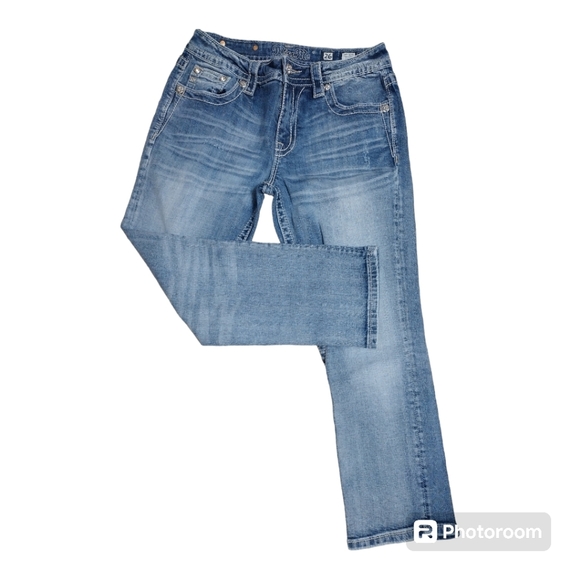 Miss Me Boyfriend Capris - Picture 1 of 7